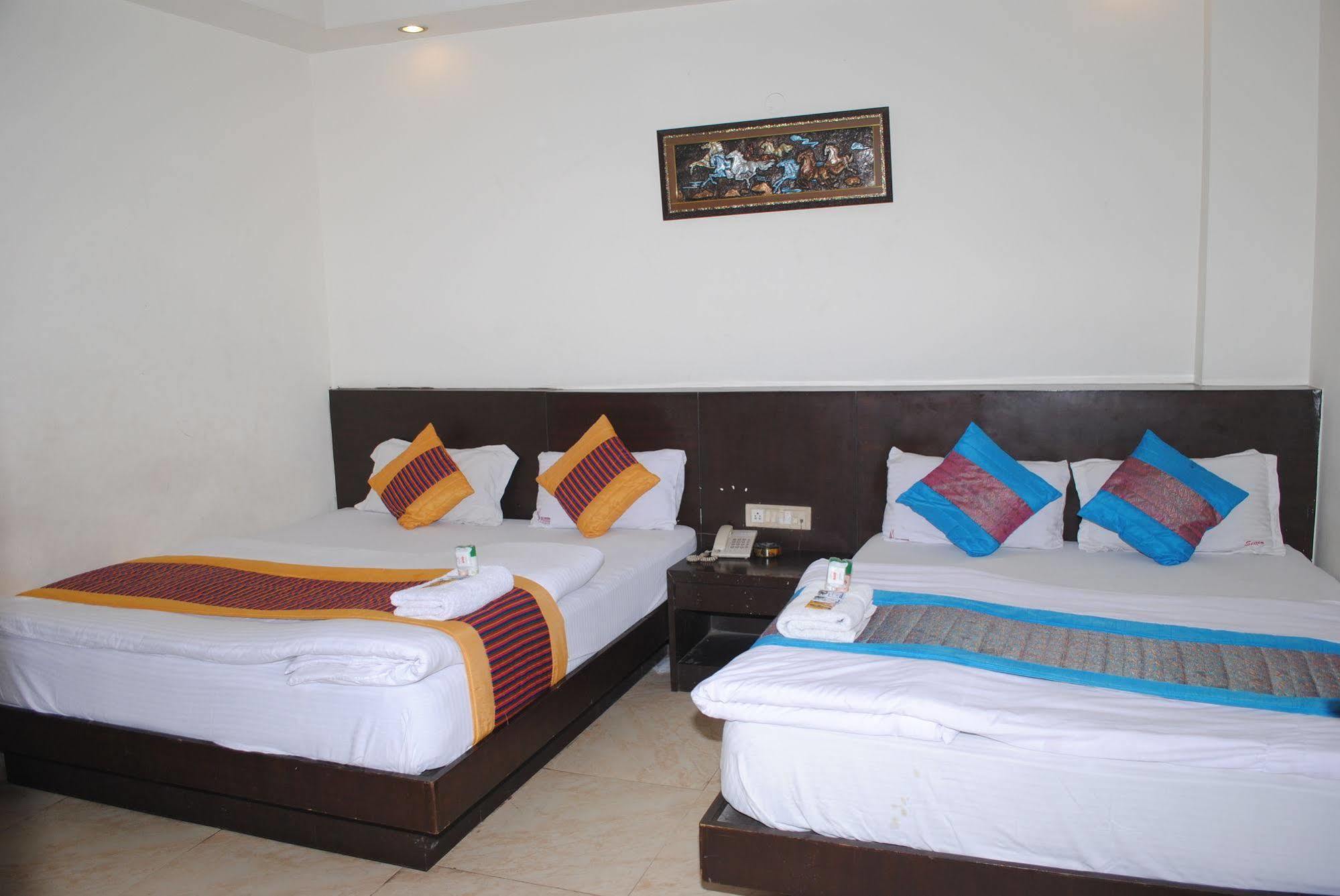 Hotel Seven Seas Inn New Delhi Eksteriør billede