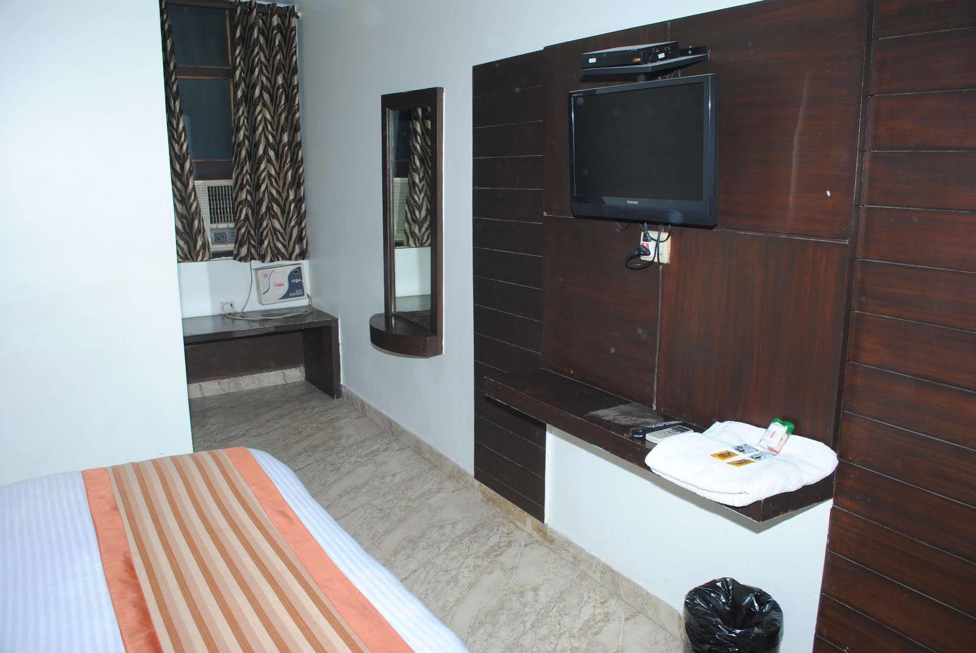 Hotel Seven Seas Inn New Delhi Eksteriør billede